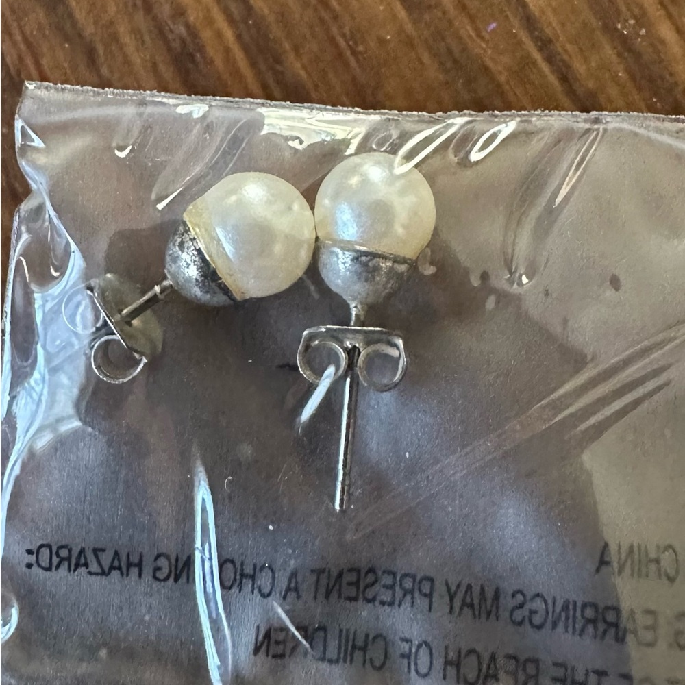 Elegant Pearl and Silver Stud Earrings